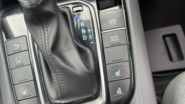 Hyundai IONIQ 1.6 GDi Hybrid Premium 5dr DCT Hybrid Hatchback